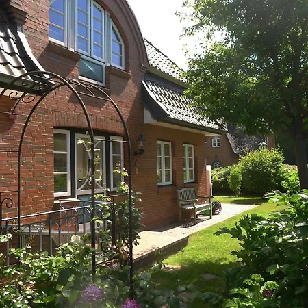 Holiday home Haus Rosengarten Wyk auf Foehr