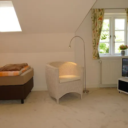 Holiday home Haus Rosengarten *